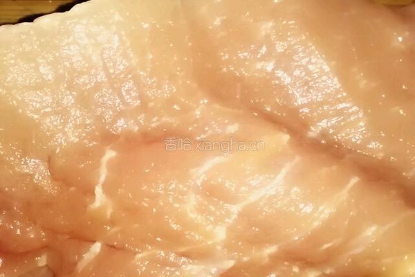 肉丸菠菜粉丝汤的做法图解1