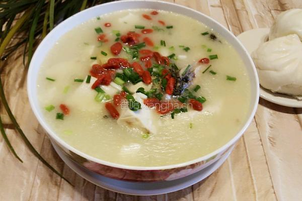财鱼豆腐枸杞汤