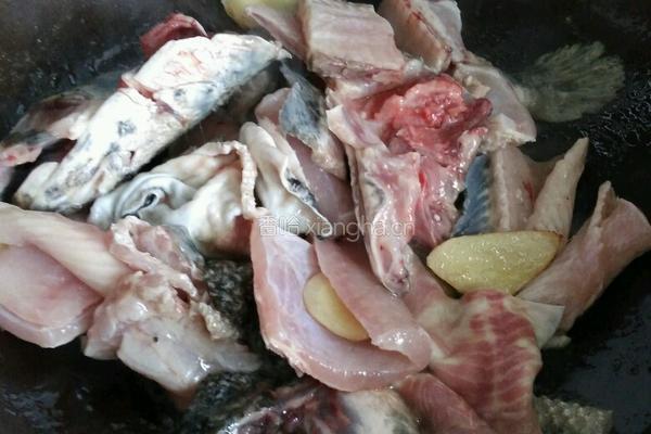 财鱼豆腐枸杞汤的做法图解4