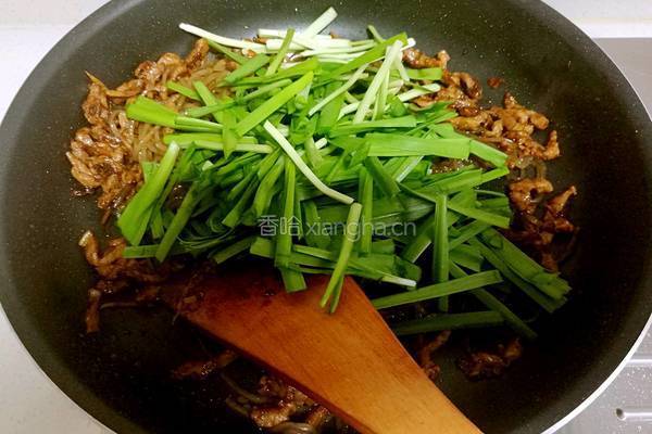 韭菜炒粉条的做法图解10
