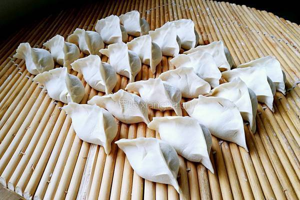 猪肉菠菜饺子的做法图解14
