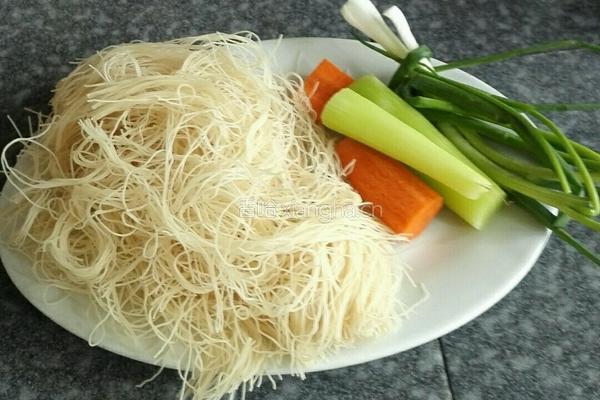 花样炒米粉的做法图解1