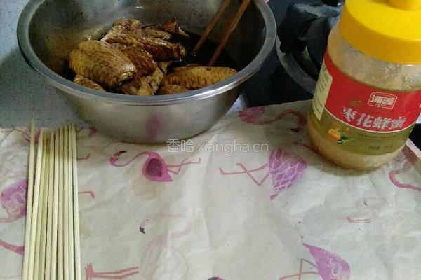 香烤鸡翅的做法图解1