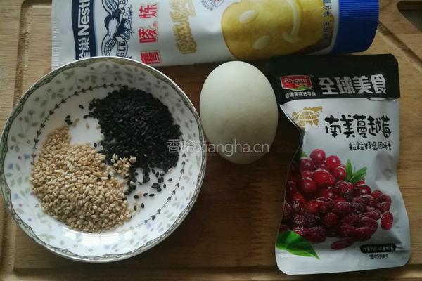 芝麻蔓越莓酥的做法图解2