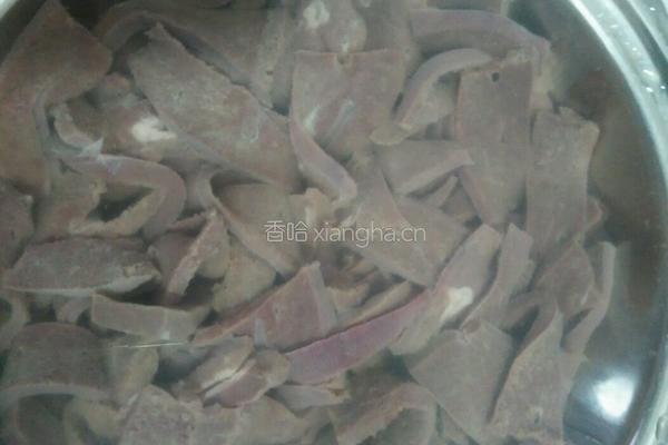 爆炒猪肝的做法图解2