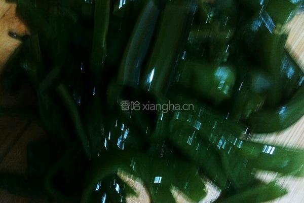 凉拌海波菜的做法图解2