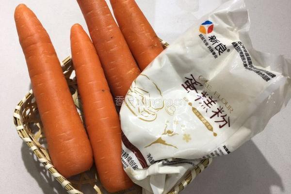 胡萝卜豆沙卷的做法图解1