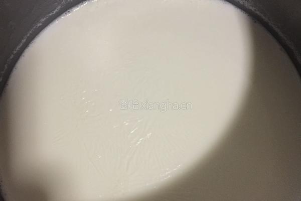 自制水果酸奶的做法图解1
