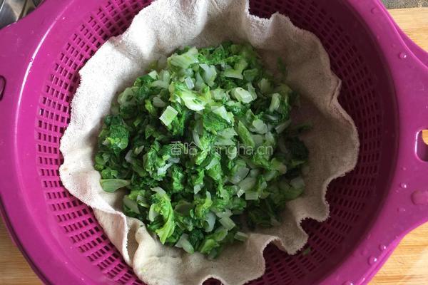 白玉米面窝头(小白菜馅)的做法图解4