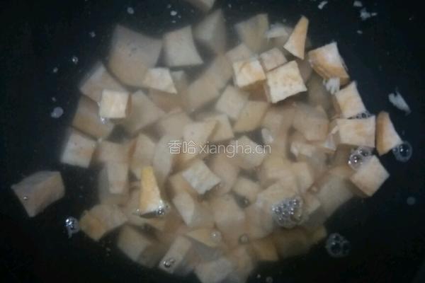 小米红薯粥的做法图解3