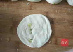葱油饼的做法图解7