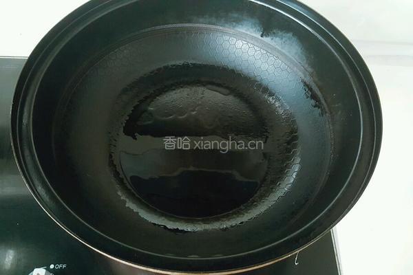 溏心煎蛋的做法图解1