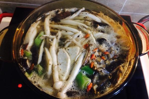 杂菌肥牛汤的做法图解6