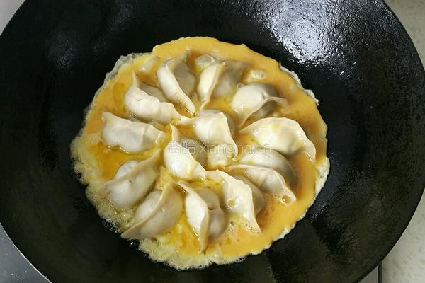 抱蛋煎饺的做法图解5
