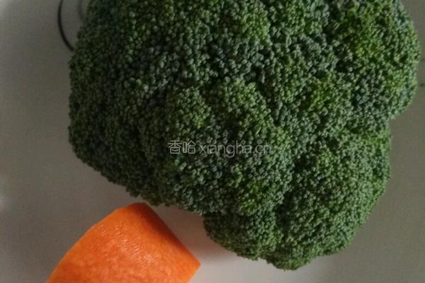 素炒西兰花的做法图解1