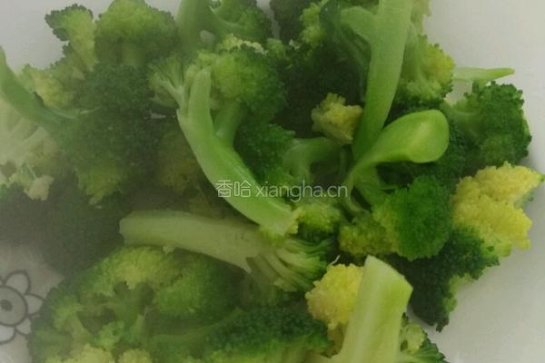 素炒西兰花的做法图解3