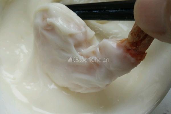 金丝沙拉凤尾虾的做法图解15