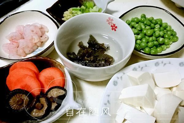 海参豆腐的做法图解1