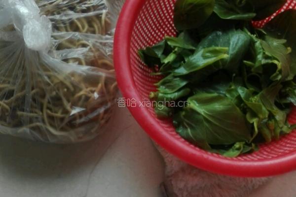 素炒面的做法图解1