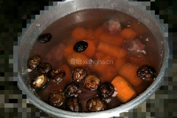 胡萝卜骨头汤的做法图解4