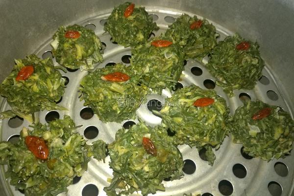 翡翠荠菜丸子的做法图解2