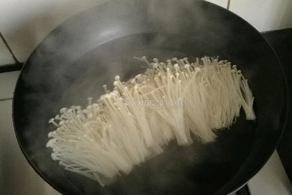 韭菜金针菇的做法图解5