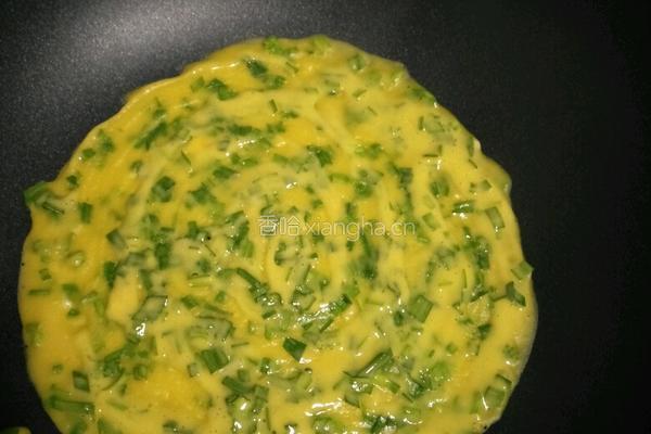 蒜香鸡蛋饼的做法图解5