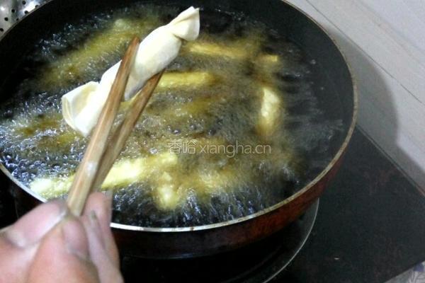 饺皮包香蕉的做法图解5