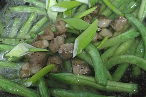 猪肉粒炖地芸豆的做法图解10