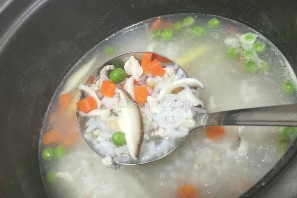 香菇杂蔬瘦肉粥的做法图解3