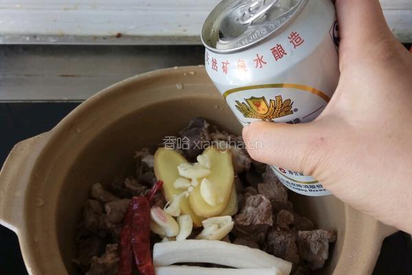 萝卜炖牛肉的做法图解2