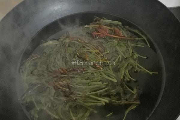香椿炒蛋的做法图解3