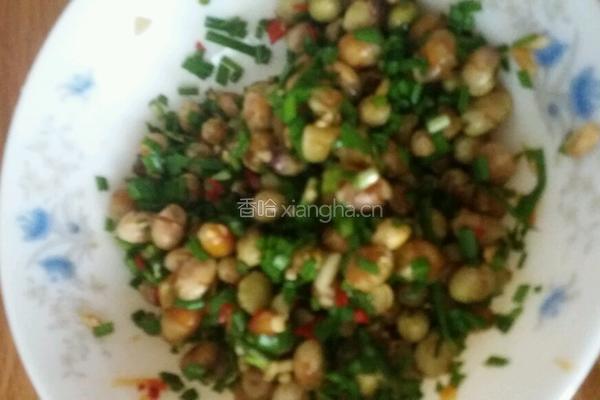 韭菜拌菜黄豆