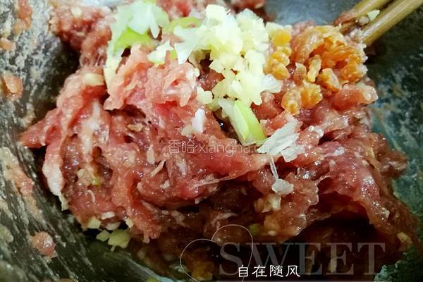 韭菜猪肉锅贴的做法图解2