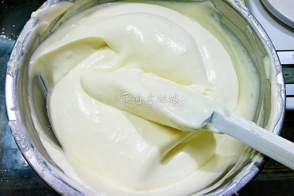 青井老师の原味戚风的做法图解9