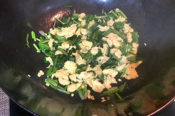 菠菜炒鸡蛋的做法图解5