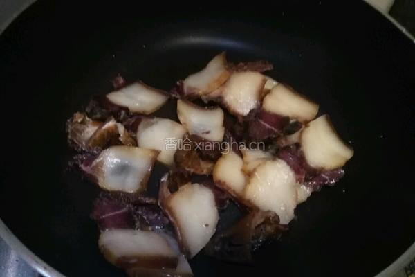 蒜苗炒腊肉的做法图解5
