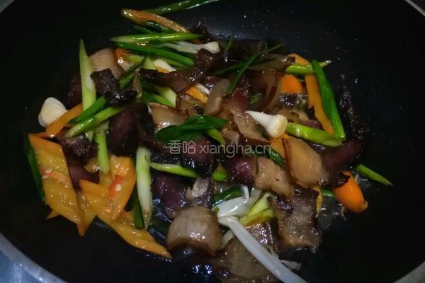 蒜苗炒腊肉的做法图解9