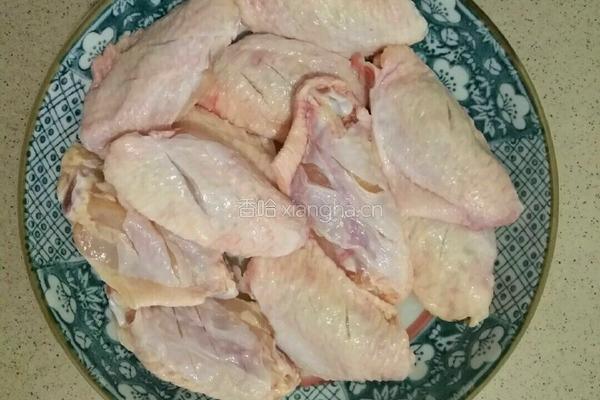 蚝油鸡翅的做法图解1