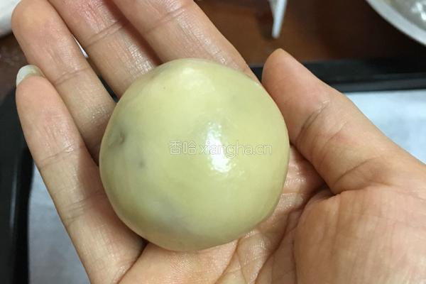 广式豆沙月饼的做法图解6