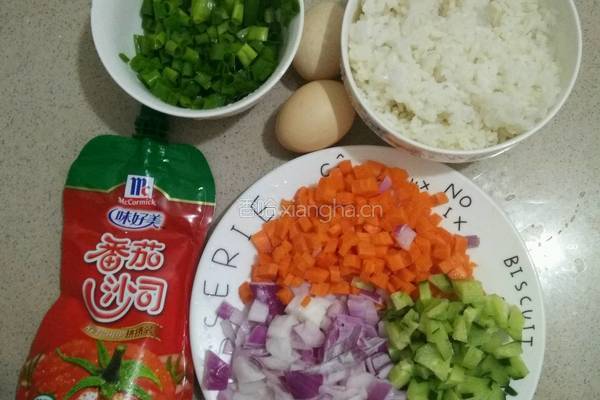 蛋包饭的做法图解1