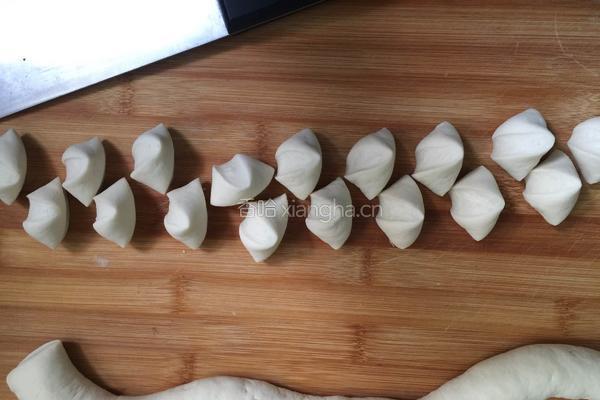 荠菜饺子的做法图解7