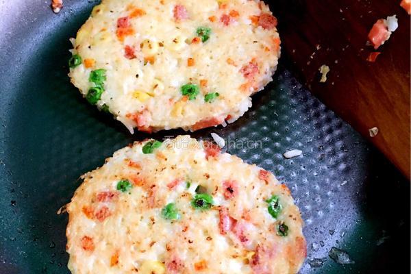 杂粮米饭饼的做法图解7