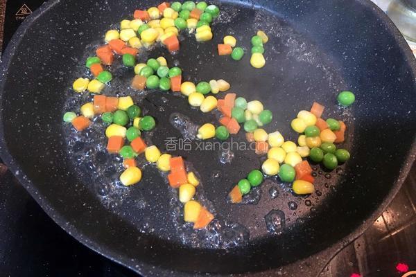 菠萝炒饭的做法图解3