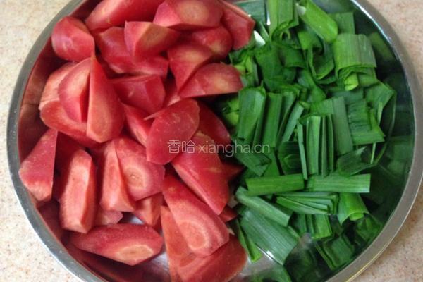 素烩胡萝卜的做法图解2