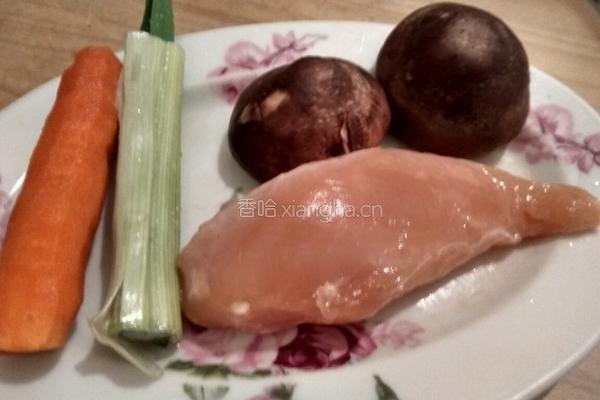 香菇鸡肉粥的做法图解3