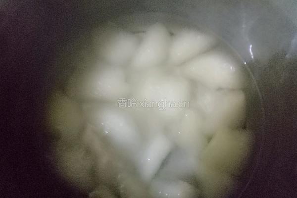 冰糖炖雪梨的做法图解5