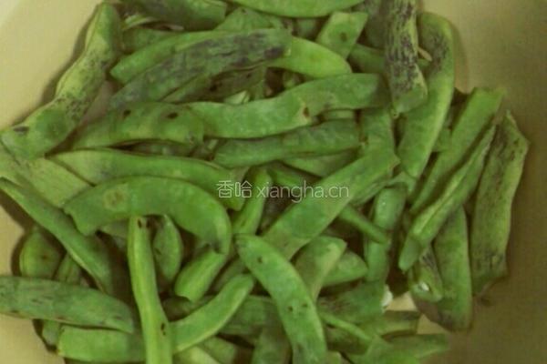咸肉煸豆角的做法图解2
