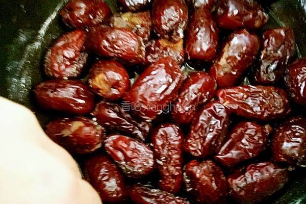 电饭煲蒸大枣的做法图解4