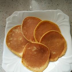 鸡蛋牛奶薄饼的做法[图]
